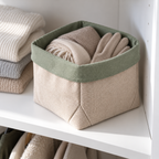 Corbeille souple en coton à coins pliés et revers contrasté, beige et sauge